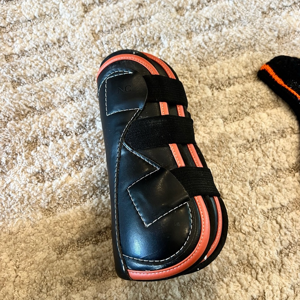 Equifit and Equstar custom horse bonnet and boots - Picture 7 of 9